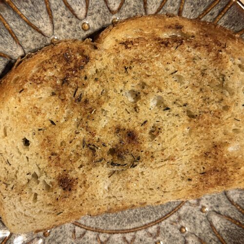 Garlic Toast Seasoned with Lauri Lee's Ultra Low Sodium Garlic & Herb Seasoning Blend